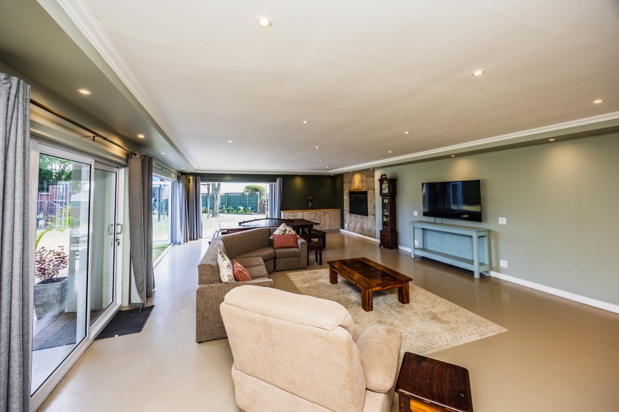 4 Bedroom Property for Sale in Beacon Bay Eastern Cape